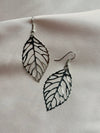 Simple hollow leaf earrings Sen metal earrings feminine popular leaf earrings